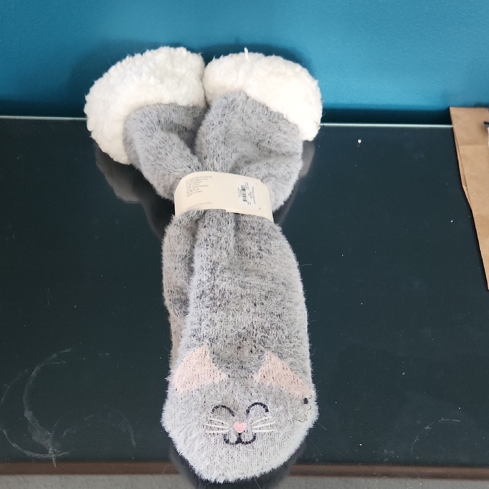 Francesca's Collections Gray and White Cat Socks
